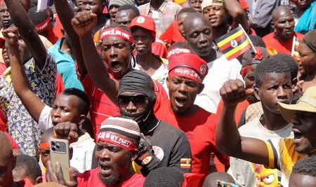 tagreuters.com2025binary_LYNXMPELAO0TC-VIEWIMAGE