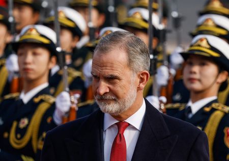 tagreuters.com2025binary_LYNXMPELAB042-VIEWIMAGE