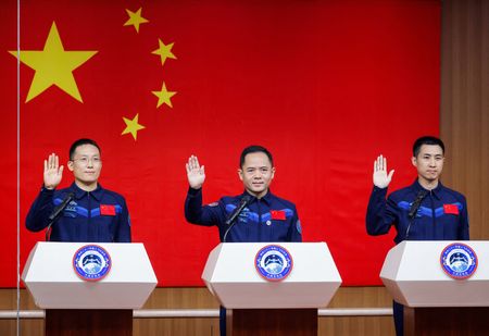 tagreuters.com2025binary_LYNXMPELAD00I-VIEWIMAGE