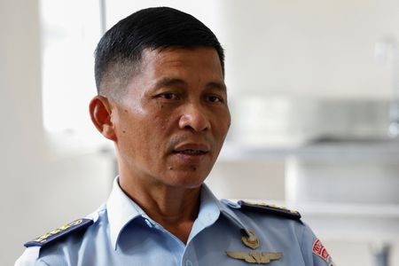 tagreuters.com2025binary_LYNXNPEL0R00V-VIEWIMAGE