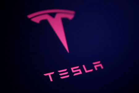 tagreuters.com2025binary_LYNXNPEL960UZ-VIEWIMAGE