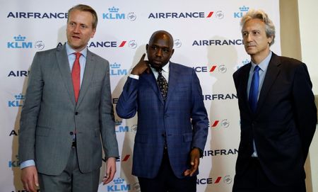 tagreuters.com2023binary_LYNXMPEJ5M0CC-VIEWIMAGE