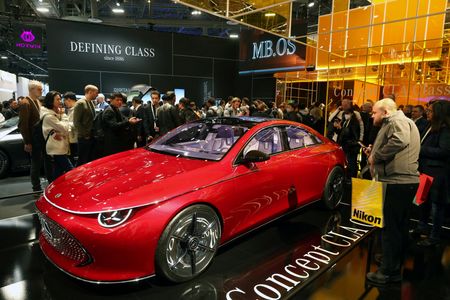 tagreuters.com2025binary_LYNXMPEL060HS-VIEWIMAGE