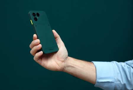 tagreuters.com2025binary_LYNXMPELA40BB-VIEWIMAGE