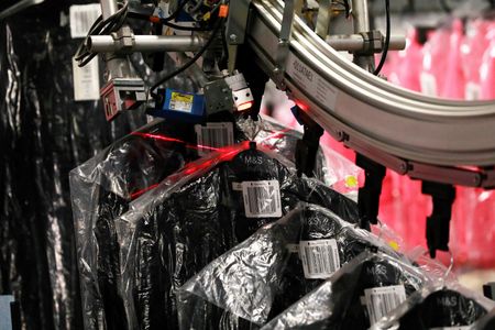 tagreuters.com2025binary_LYNXMPELAB07N-VIEWIMAGE