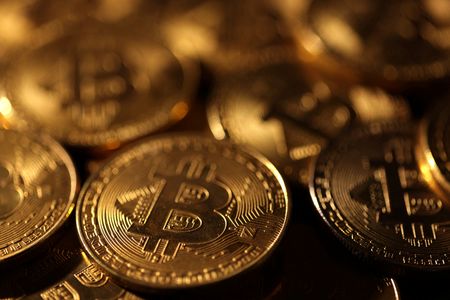 tagreuters.com2025binary_LYNXNPEL1P0Y8-VIEWIMAGE