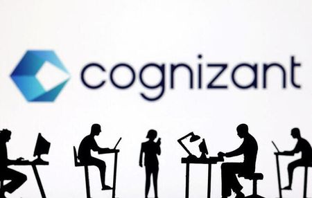 tagreuters.com2025binary_LYNXNPEL2O0N5-VIEWIMAGE