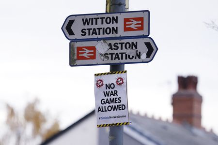 tagreuters.com2025binary_LYNXMPELA512V-VIEWIMAGE