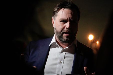 tagreuters.com2025binary_LYNXMPEL9T141-VIEWIMAGE