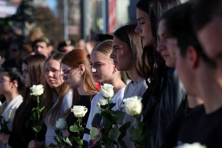 tagreuters.com2025binary_LYNXMPELA01BN-VIEWIMAGE