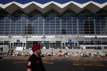 tagreuters.com2025binary_LYNXMPELA01BV-VIEWIMAGE