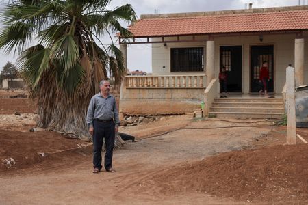 tagreuters.com2025binary_LYNXMPELA704K-VIEWIMAGE