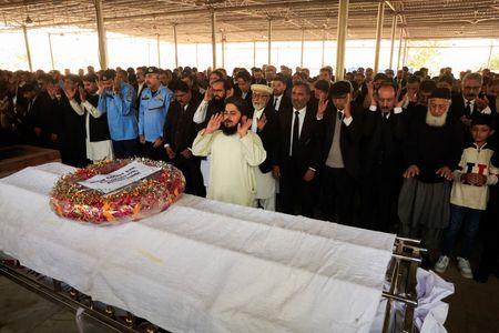 tagreuters.com2025binary_LYNXMPELAB0NY-VIEWIMAGE