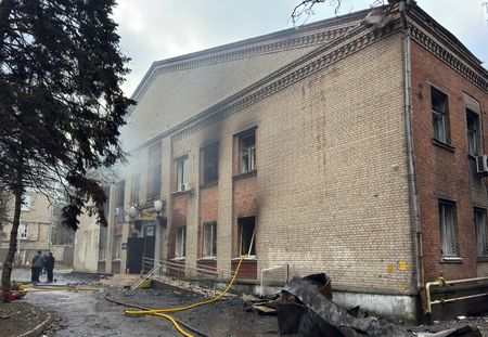 tagreuters.com2025binary_LYNXMPELAH0B3-VIEWIMAGE