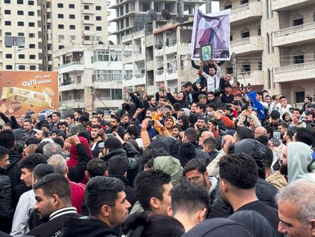 tagreuters.com2025binary_LYNXMPELAO0SR-VIEWIMAGE