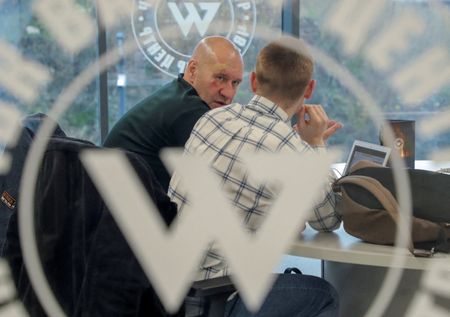 tagreuters.com2023binary_LYNXMPEJ5K0AR-VIEWIMAGE